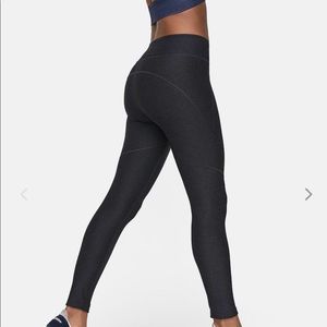 Outdoor Voices leggings